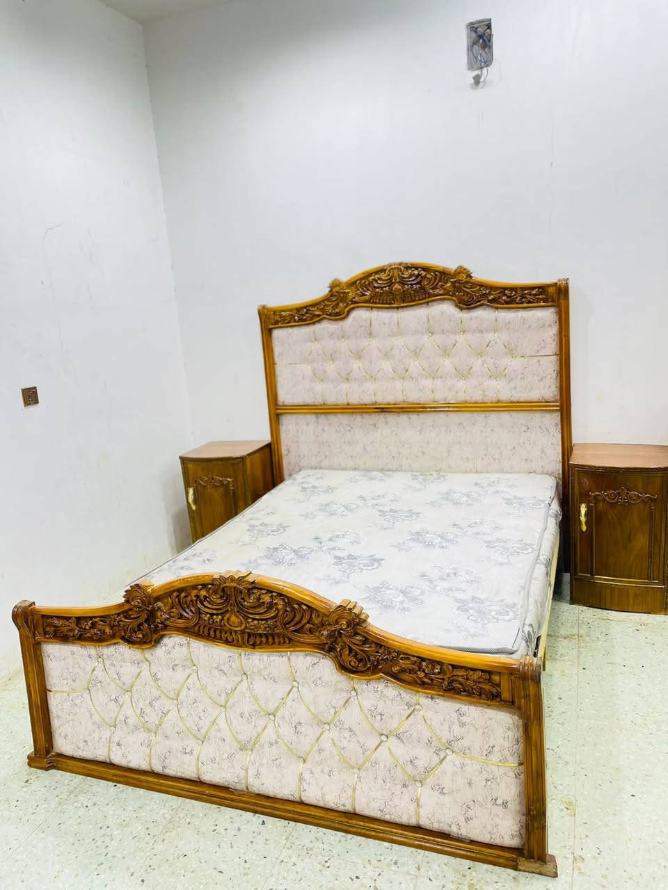 سلام عليكم غرفه كامله اي ضرر مابيها عنوان مدينه  سعر مع توصيل 580 داخل بغداد


**إذا كنت صاحب هذا الإعلان وتريد حذفه لأي سبب، رجاءا أرسل رسالة إلى الدعم الفني**
