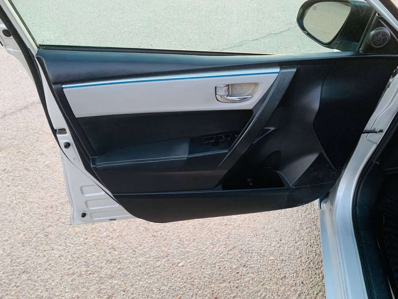 كورلا 16 كفاله من الصبغ وكفاله كير ومكينه مكينتها 1800فقط بنيد مبدل وبارد بيها ماشيه 100الف ميل رقمها مشروع وطني السنويه لل 2028 عنوان الكوت السعر 125وبيها مجال للستفسار ***********
