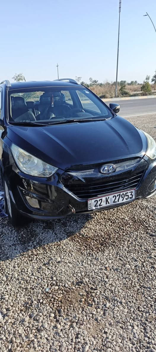 السلام عليكم
البيع توسان خليجي موديل 2013
سياره مكفوله من ضربه بيها اربع قطع بس راش 
كير محرك تبريد صدر تخم تاير جديد سياره جاهزه 
عنوان ديالى جديده الشط سعر 120وبيها مجال 
***********
