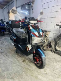 دراجه شحن نوع الاخوين موديل2025 مستخدم اقل الشهر طك باكيت ع فحص والضما...