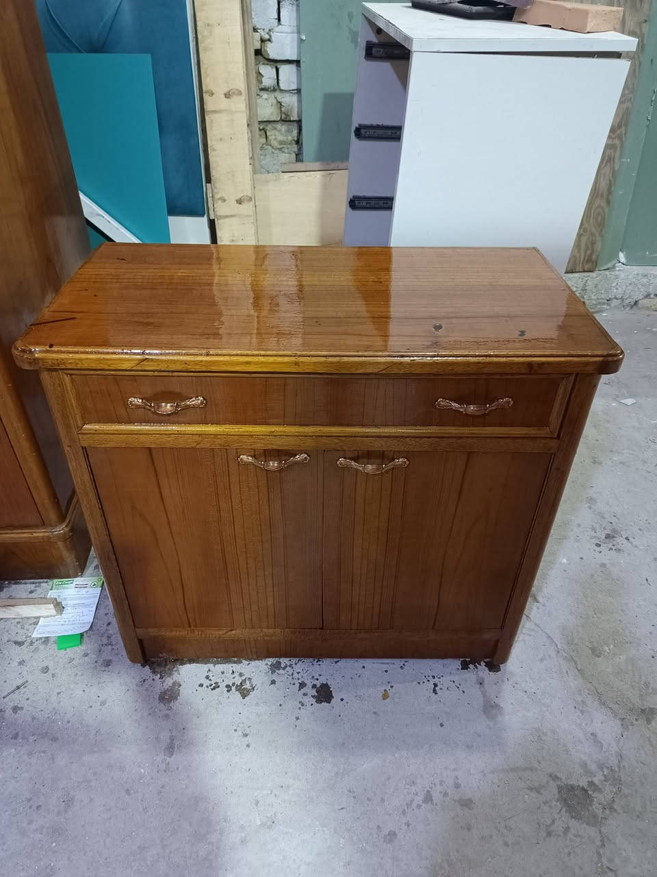 للبيع***********
