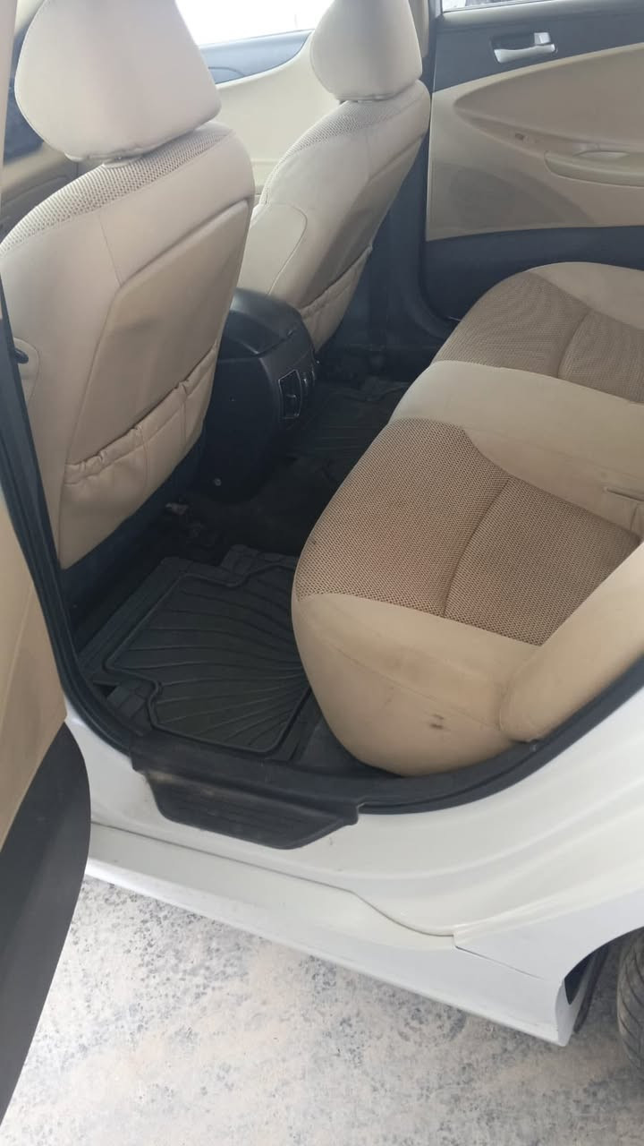 السلام عليكم سوناتا خليجي 2013 شكل 2014 رقم بغداد الجديد باسمي لسنه 2031

بيها صبغ اقل الشبر واضح بالسونار وبارد شبر

كير محرك دوش 2400  

كيس المحرك مبدل فقط
ماشيه 141 الف

شفتات ستيرن 

تحكمات ستيرن

حساس خلفي 

كرسي السائق كهرباء

مري شفط

السعر 144 وبيها مجال

مكان السياره  بغداد علوة الرشيد او مقابيل مخابز الاغا

مكلف بالنشر للاتصال ***********
