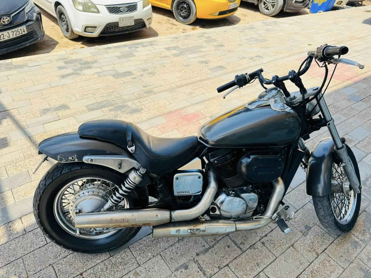 هوندا شادو سبيرت 750 cc موديل 2004
بدون رقم مكينة وكير وكهربائيات مكفولة  بيهة تلحيضات بسيطة كلش موضحة بالصور سعرهة 20$ وبيهة مجال و اليجيني مارجعة  
***********
