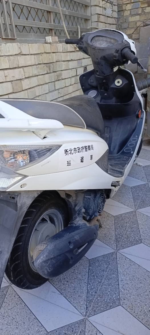 كامكو بوليسي V2مكينه 150 موديل 16 السعر 900وبيه مجال ل تواصل ***********
