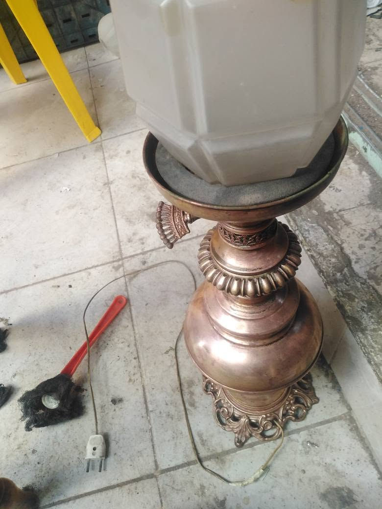 ابجوره تحفه فنيه الماضى نحاس انتيك على شكل لمبه جاز نحاس ارتفاع٨٥ الاسكندرية, مصر


**إذا كنت صاحب هذا الإعلان وتريد حذفه لأي سبب، رجاءا أرسل رسالة إلى الدعم الفني**