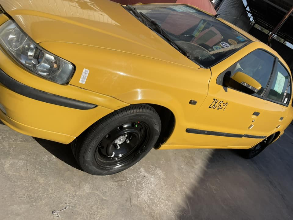 للبيع فقط سمنت 2011 سيارة جاهزة مكينه كير تبريد صدر امامي خلفي تخم تاير وياله جدد بسمي رقم الإنكليزي مصفره كلهه اصفاح اتخبل تراير كله جديد بيهه منضومه زنون عالي ناصي كهربائيات من الدعامية للدعاميه دوشمه  كامله مكفوله من ضربه وتبديل فقط بيهه صبغ بين الباب والجاملغ الخلفي اثر شخوط فقط سياره جاهزه للخيررر مكاني بغداد السعر 37 وبيهه مجال ***********
