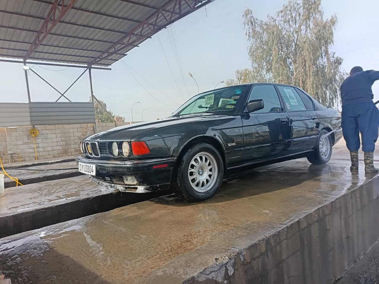 السلام عليكم بي ام ٧٣٠ للبيع السعر ٥٣ وبيها مجال
بأسمي السيارة 
***********
