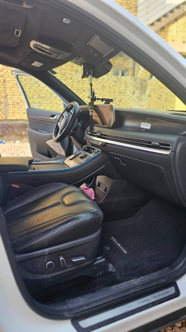 السلام عليكم
بلاسايد كلكرافي 2024 أمريكي
مواصفات أعلى فئة معروفة
رقم بغداد مميز 
ماشية قليل جدا 
حادث بسيط 
للتواصل 
***********
