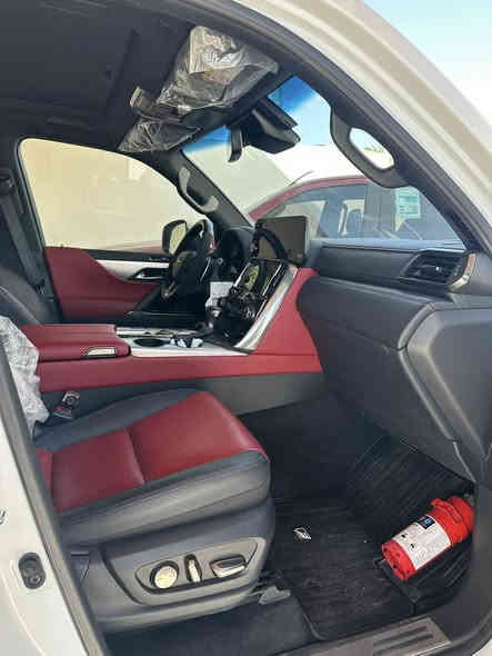 للبيع  لكزس ٢٠٢٣ اف سبورت ماشيه ٢٨ الف مكفوله من كلشي رقم بغداد  بريم
***********
