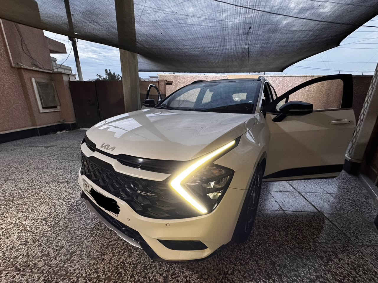 السلام عليكم 
كيا سبورتج Gt line 
موديل 2025
كشنات كهرباء 
صندوك كهرباء
4 سلندر
السيارة مكفوله من البارد ومن الصبغ
بيها ملاحظات بسيطة 
ممشاها 28 الف Km
سعر السيارة 248 ورقة
للتواصل ***********
