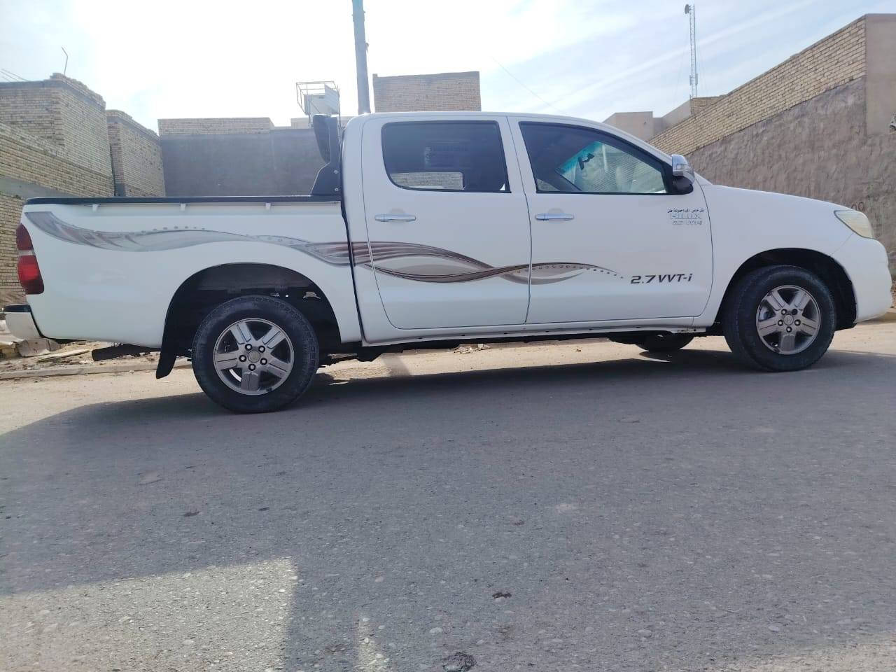 سلام عليكم بيكم البيع موديل 2013 سياره مكفوله كفاله عامه سنويه 30 شاصي 19 سعره 178 مكان ميسان الكحلاء 
***********
