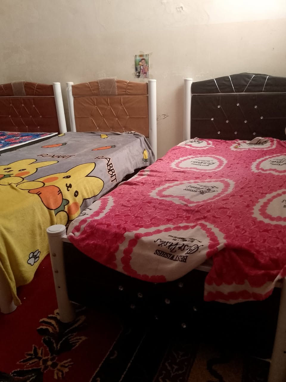 سلام عليكم جرابي للبيع لوحده 60 خوش جرابي والله العظيم المكان النجف الاشرف حي الرحمه***********
