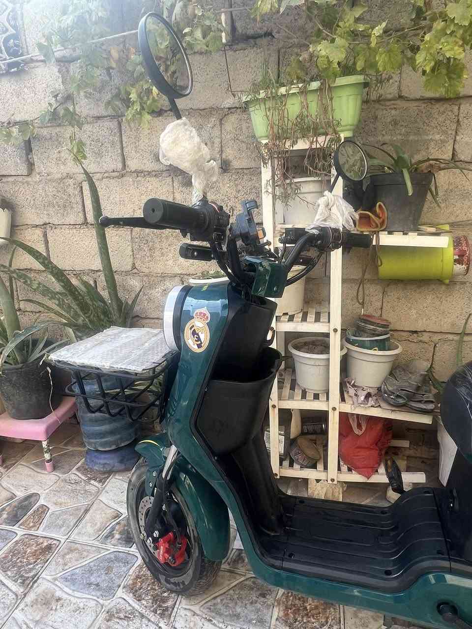 لسلام عليكم دراجه شحن r9البيع نضيفه فول موديل 2025مكاني بعقوبه حي معلمين ‭0773 552 2544‬السعر خاص
