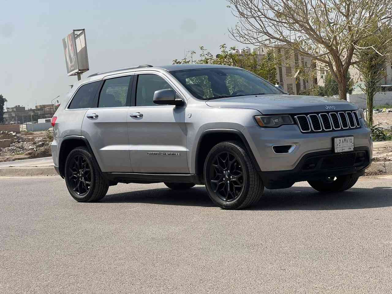 السلام عليكم
جيب 2017 وارد امريكي حادثها جاملغ خلفي وقبق صندوك بدون دواخل بدون ايرباك وهنا ب العراق بيها ركن البنيد صبغ محرك 6 سلندر لمتد فول عدا الفتحه سياره جاهزه
العنوان بغداد السيديه
السعر 170
للاستفسار ***********
