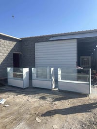 متوفرات للبيع عدد٤ ب٥٥٠ عدد٢ متر ونص وعدد١ متر و٢٥ ووحده ٧٠ سم عرضه  0...