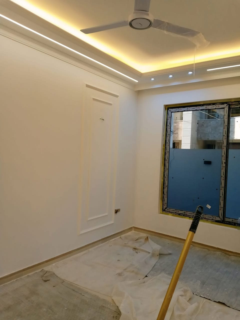 هل تبحث عن لمسة تجدد منزلك؟🏠
ديكوراتنا العصرية تدمج بين الأناقة، الراحة، والذوق الرفيع، لنحول كل ركن إلى لوحة فنية تنبض بالحياة! 🌿🛋️

✅ تصاميم مودرن وكلاسيك
✅ تنسيق ألوان احترافي✅ 
✅ استشارات تصميم مجانية!

📞 للاستفسار الاتصال ‪ ‪0774 665 4887‬
