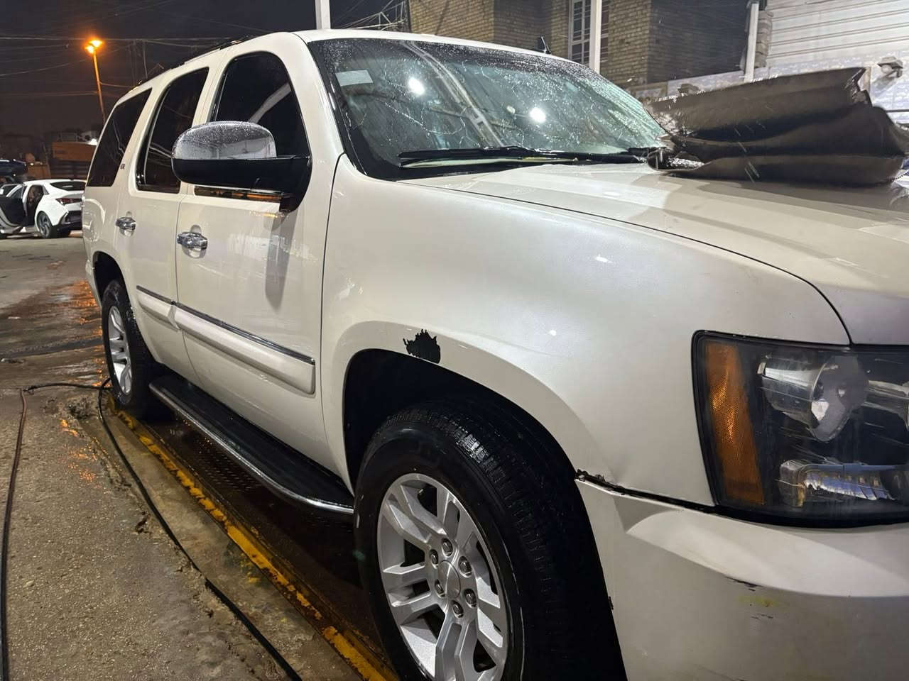 تاهو دخول سياحه
موديل 2008 فول LTZ سياره لون صدفي مغلفه اسود 

سياره جاهزه للاخير 

بغداد مدينه الصدر 

السعر 85
***********
