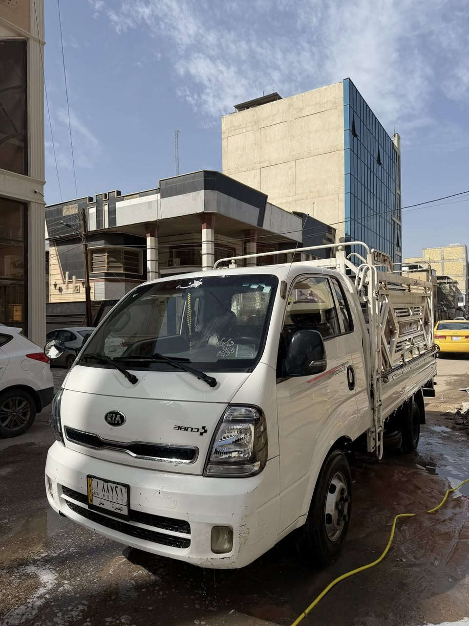 كيا بنگو فحل مسكر موديل 2020 كاز كير عادي بدي نضيف بدون ضربه مبدل مكينه جديده كير بلادي السياره ما ناقصهه اي شي دك سلف واطلع بيهه ملاحظات بالبدي زلوغ وغيرها مو شي لافت للنظر
ماشيه 144,000

للتواصل 
***********
المكان 
البصره الجزائر
