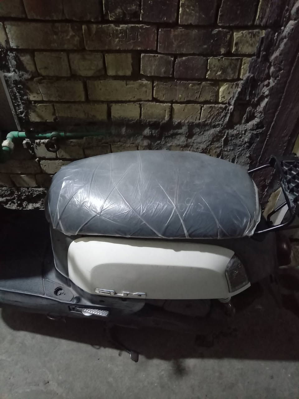 سلام عليكم ماكس بوليس للبيع نوزل فقط هاي ضربة بيه مكفولة من كلشي ب 650 وبيها مجال واتساب أو خاص


**إذا كنت صاحب هذا الإعلان وتريد حذفه لأي سبب، رجاءا أرسل رسالة إلى الدعم الفني**