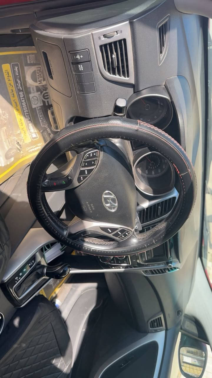 السلام عليكم النترا جيتا موديل 2016 ماشية 125 الف ميل حادث دعامية وبيند مصبوغ والتفاصيل موضحة بالسونار بدون دوانز بدون تنقيص سيارة بلادي السعر 92وبيه مجال بسيط للاتصال *********** للبيع فقط
