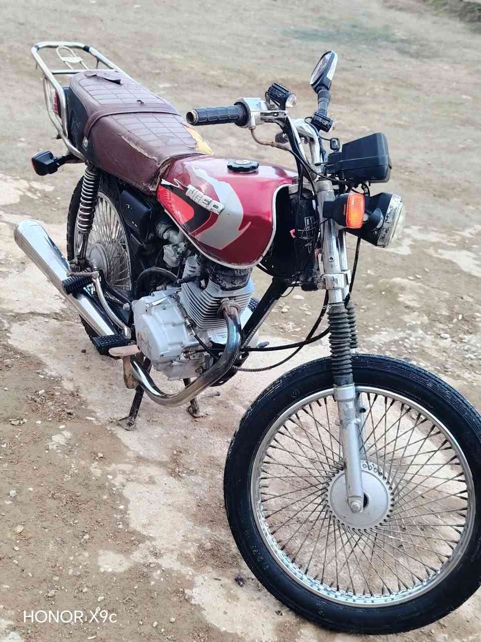 تايكر 2029محرك مفتوح لا صرف ولا اي شي كهربايات  شغاله بيع فقط السعر 300وبيها مجال جنوب الموصل الستفسار على هاذ الرقم ***********
