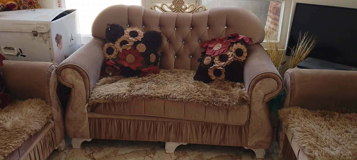 تخم ملكي كلش نظيف 10 مقاعد سعر 500 يوجد توصيل داخل كركوك والأطراف وتدللون علينة 🥰


**إذا كنت صاحب هذا الإعلان وتريد حذفه لأي سبب، رجاءا أرسل رسالة إلى الدعم الفني**