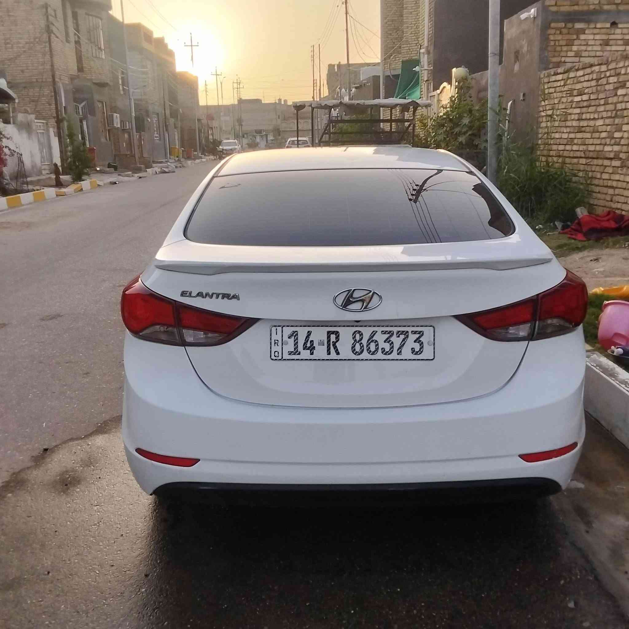 السلام عليكم الانتره خليجي 15 للبيع سيارة فول مواصفات للخير مري شفط فتح دواخل عسلي وصاج جاهز مال بيت مكينه 1800جاهزه مكاني الناصرية مركز سعرها 113وبيه مجال ***********
