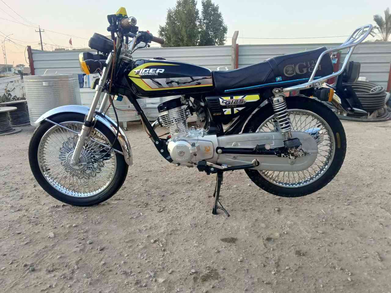 تايكر غطاس مديل 25 دراجه حلوه وشلعه ومعدل خير من الله كفاله دراجه ونامعه وختم برطاني محرك 150 4 كير كلش حلوه وسعره هم حلو 700 مديل 2025 كهربائيات كامله كلها شغاله مال جناي تواصل خاص او اتصال او واتساب ***********
