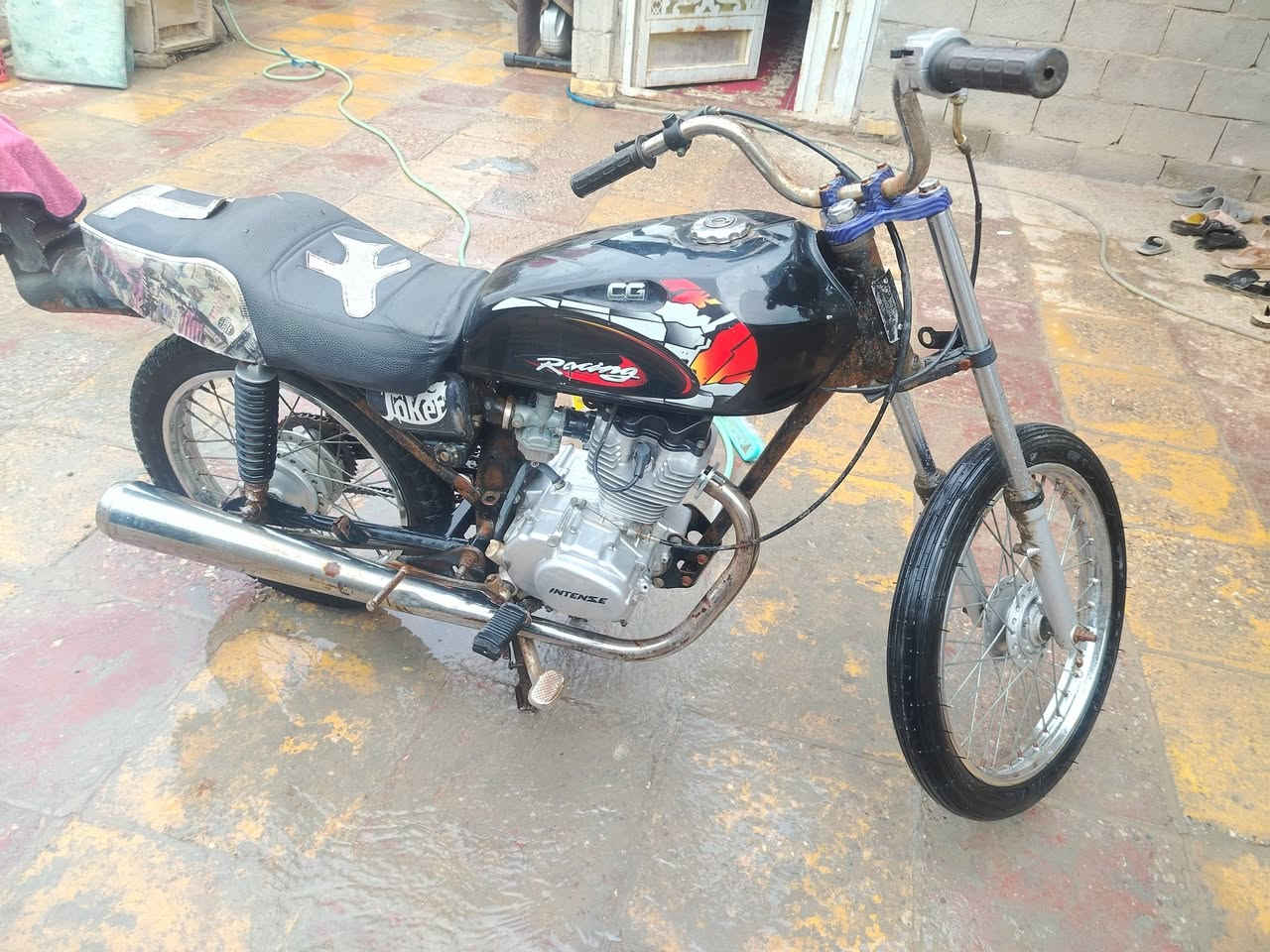 دراجة نامه البيع وراق  كاملا
ناصريه  سايدين شارع الزيناويه  سعر  400 وبيهه مجال 
***********
