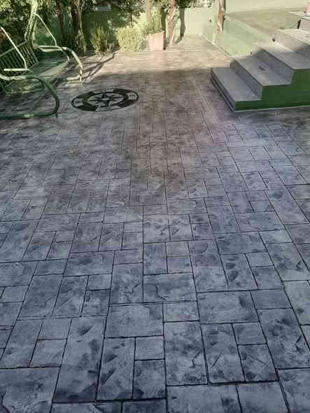 اكمل جمال موقعك باجمل تفاصيل و الديكورات الحديثة و لتاهيل ساحات المنازل و المنتجعات السياحية و الفلل و المساحات  الكبيرة و الممرات الطويلة و الكراجات الخارجية و المماشي و الارصفة
تتميز شركتنا بالمتانة و الجودة العالية و بمواد من مناشئ عالمية و فيها شهادة منشأ 
تفاصيل العمل 
1 \ تسوية التربة تتم باستعمال جهاز اللفل لضمان جودة طبقات مستويات السبيس
2 \ نايلون 
3 \ شبكة BRC
4 \ صب كونكريت مركزي C30 
5 \ جميع اجزاء العمل تتم باشراف هندسي مختص 
6 \يتوفر لدينا ايضا كادر ذو خبرة في الصب و الصقل  ( هليكوبتر ) مع التلميع باستخدام اجود المواد ذات المتانة العالية في تحمل جميع الظروف دون فقدان لمعانه للاستفسار الاتصال
***********
***********
