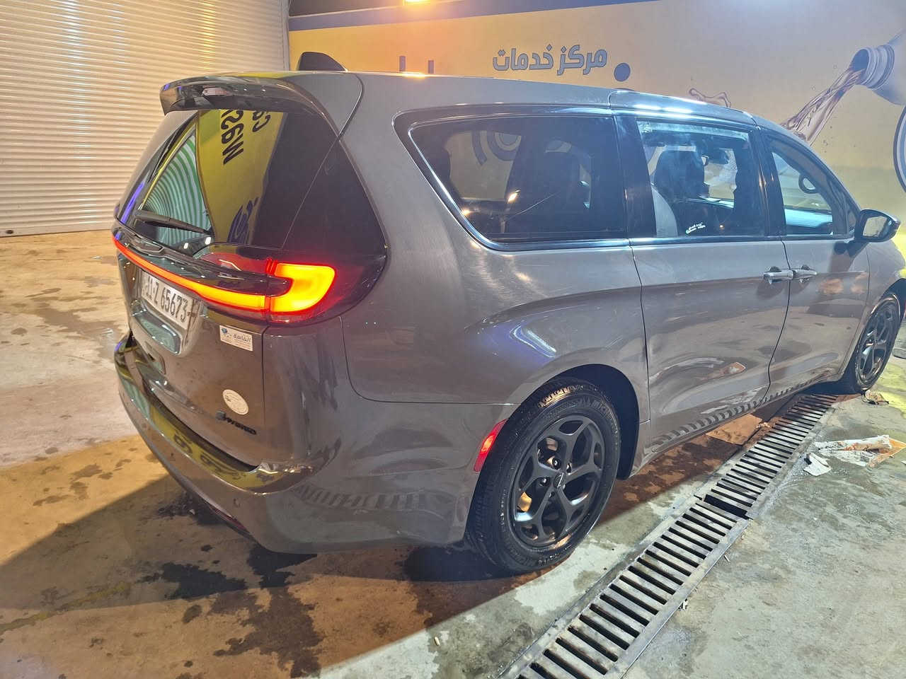 السلام عليكم تحيه طيبه للبيع بايسفكا موديل ٢٣ اسمنتي ماشيه ٢٧ الف مايل رقم انكليزي بغداد  باسمي هايبرد + محرك بانزين ٣٦٠٠ + بلكن صور السونار  بالمنشور ***********.  *********** واتساب
