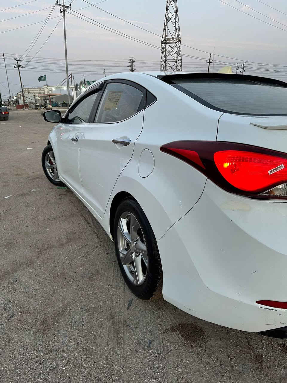 السلام عليكم 
افانتي للبيع  موديل 2016 لون ابيض 
ماشيه 206الف
كير ومحرك  الحمدلله وتبريد شغل 
تخم تاير 
السياره نظيفه 
السعر  110 وبيها مجال 
للتواصل ع الرقم 
‏‪***********‬‏
