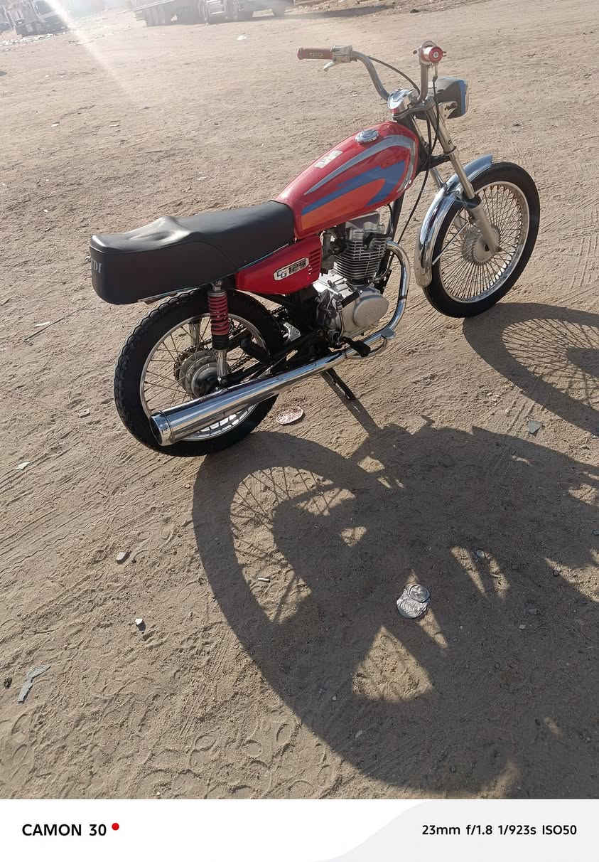 دراجة البيع نامة متياز دراجة جديدة مبدل بية بس بستم دوات مكفولة سرقة سعر 425 وبية مجال ***********
