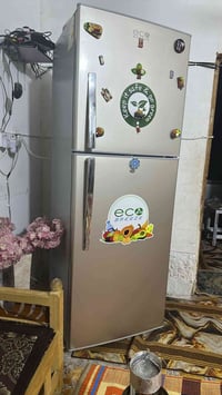 ثلاجة • نظيفة