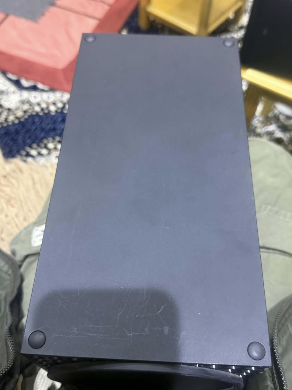 ⸻

🚨 فرصة ذهبية لعشاق الجيمينغ 🚨

للبيع Xbox Series X الأصلي – أقوى جهاز من مايكروسوفت 💚
حالة ممتازة جداً واستعمال شخصي نظيف

🔥 المواصفات الكاملة:
✔️ معالج AMD Zen 2 – 8 أنوية بسرعة 3.8GHz
✔️ كرت شاشة RDNA 2 بقوة 12 تيرافلوب 🔥
✔️ دقة 4K حقيقية
✔️ يدعم 120FPS للألعاب السلسة
✔️ تخزين SSD سريع جداً 1TB (تحميل شبه فوري)
✔️ يدعم Ray Tracing
✔️ يدعم HDR
✔️ مشغل أقراص 4K Ultra HD Blu-ray

✨ المميزات:
✔️ تشغيل ألعاب الجيل الجديد بأعلى أداء
✔️ سرعة تحميل خرافية
✔️ ما مفتوح ولا بيه تصليح
✔️ جاهز للتجربة قبل الشراء
✔️ وياه كل الملحقات الأصلية

اذا تريد تلعب بدون تقطيع وبدون دروب فريمات وتعيش تجربة 4K حقيقية… هذا هو الجهاز الصح 🔥

السعر: 775 
للجادين فقط

📩 راسلني خاص قبل لا يخلص


**إذا كنت صاحب هذا الإعلان وتريد حذفه لأي سبب، رجاءا أرسل رسالة إلى الدعم الفني**