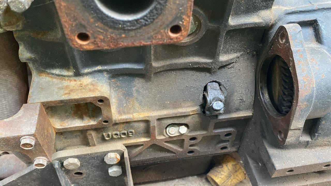 السلام عليكم للبيع محرك بيركنز رافس ***********
