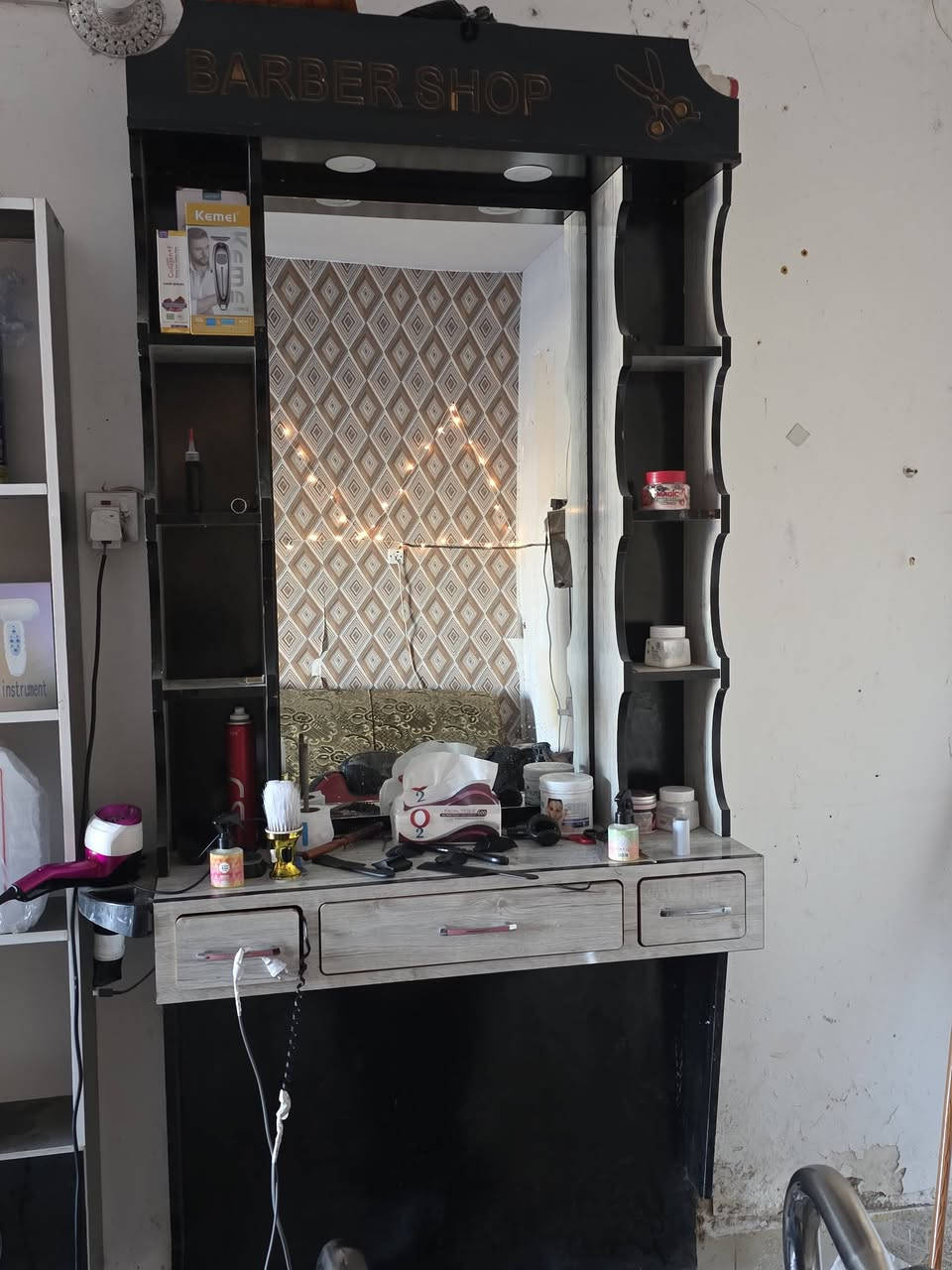 ميوزة حلاقة
ميوزة حلاقة للبيع مع باترينه السعر الكامل 450 وبيهن مجال الشراي يتصل على هذا الرقم ***********
مكاني الخالدية ابو فليس
