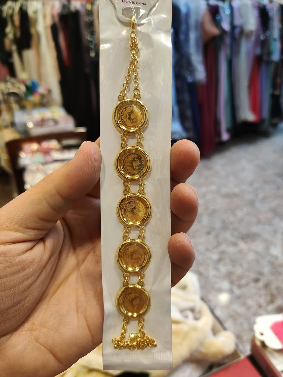 💎💣 اي قطعه على ٢٠٠٠ عرض خاص لغاية ليلة العيد.
 #مجوهرات_سندريلا
#السعر_حسب_الصورة
#توصيل_داخل_الموصل_والاقضية_٣٠٠٠
#توصيل_جميع_المحافظات_٥٠٠٠
يتوفر لدينا توصيل داخل الموصل وباقي المحافظات.
للاستفسار يرجى مراسلة الصفحة او الاتصال على الرقم التالي:***********
العنوان:#موصل_17تموز_عمارةالحارث_الطابق_الثاني.
@أبرز المعجبين       #مجوهرات #العراق #موصل #بغداد #اربيل #دهوك #زاخو #جديد #انيقة #اكسسوارات #فخمة #راقية #مميزة #जनवरी 
#Febrero
#संक्रांति
#saraswati
#सरस्वती
