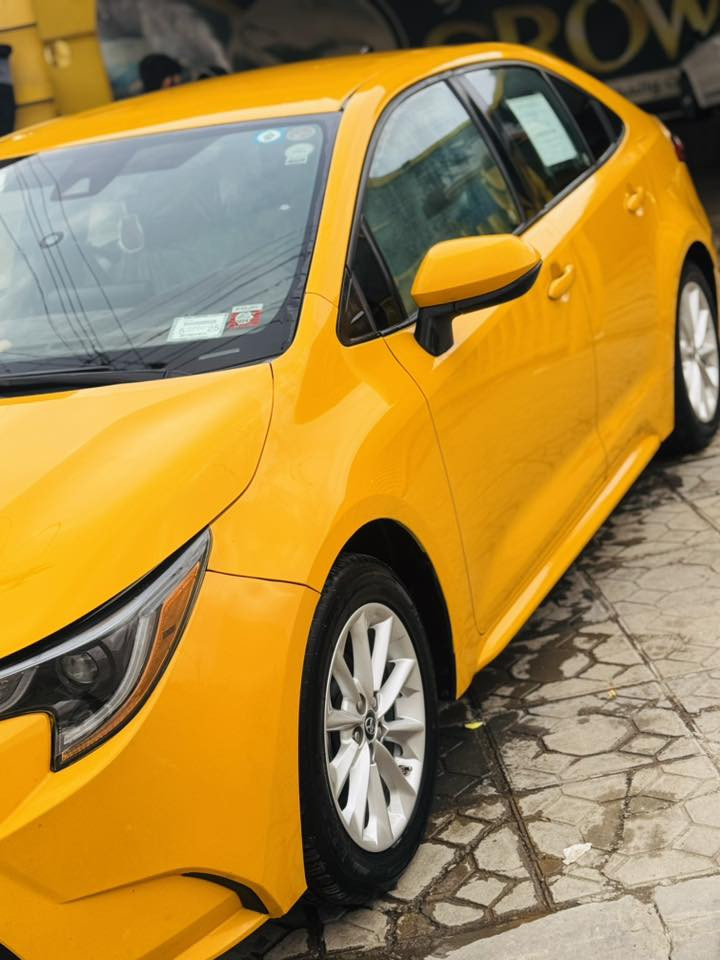 22 للبيع ضرر بسيط بدون ارباك بدون دواخل 
185 
***********
غاز بانزين 
60 ميل ماشيه
