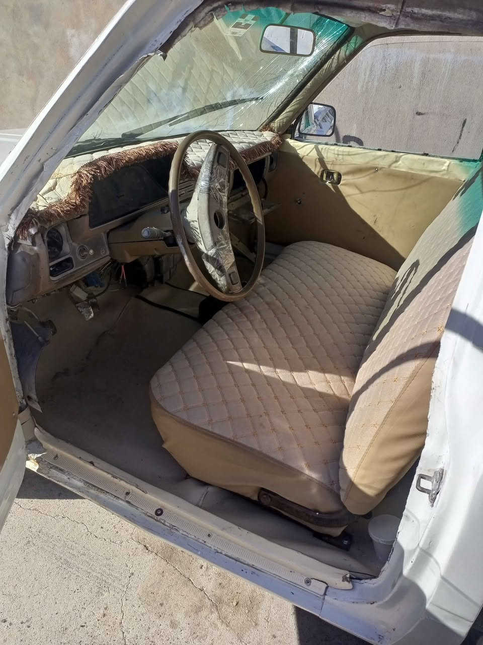 سلام عليكم.  بيكاب 80 بو فروشتن سةيارةيكي باك و بي عيب وةكالةش بةناوي خومانة شوين كركوك.ز.م. *********** كركوك, العراق
