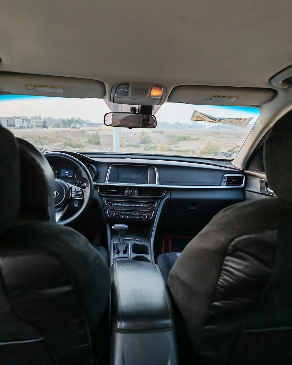 كيا اوبتما ٢٠٢٠ امريكي
الضرر بنيد فقط 
محرك ٢٤٠٠
سيارة جاهزه نضافه ١٠٠/١٠٠
السعر ١٤٥$
للاستفسار ***********
