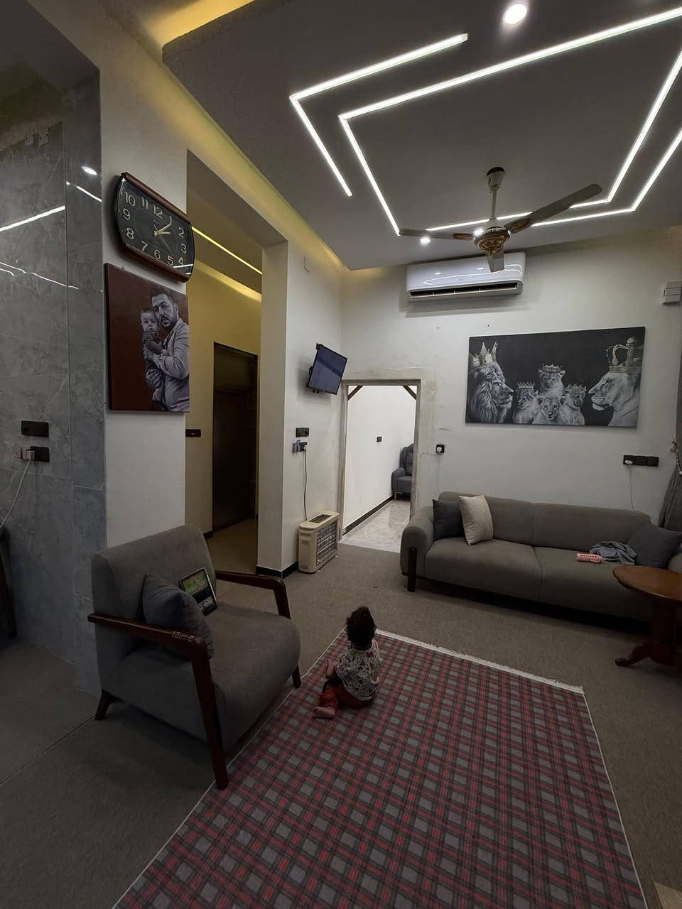 #يالله 
بيت للبيع 

العنوان :حجي حسن الثانيه الاربع سايدات 

طابو زراعي سند 25 

مساحته 100 متر مربع 

بناء حديث درجه اولئ

سعره 85 وبيه مجال 

الإتصال ع الأرقام التاليه أو مراسلتنا عبره الواتساب 
***********
***********

#ملاحظه: لدينا جميع البيوت والقطع الأراضي بأسعار مناسبة 

#وجاهزين"لعرض عقاركم عندنا
