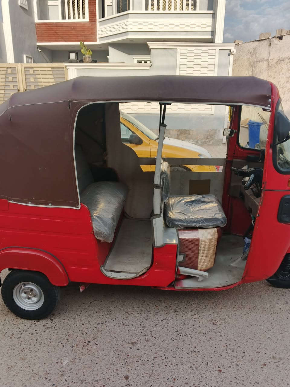 سلام عليكم تكتك للبيع موديل2018شهر12 تكتك خير من الله مال شغل سعر4200 مكان بغداد جسر ديالى ***********
