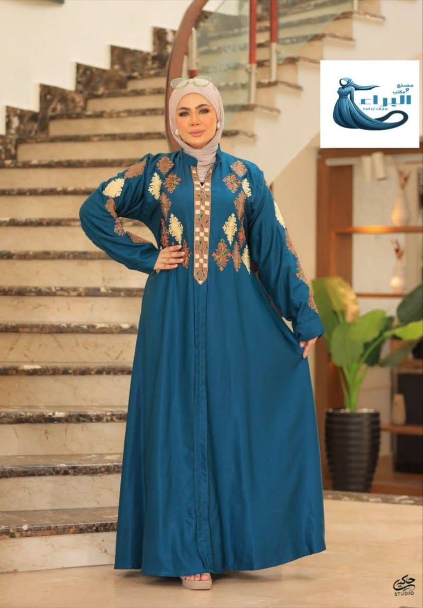 عبايات استقبال العيد الشياكة عشان تكوني دايما متالقة 🤩 
سعر اي عباية 415 🎉🎉


**إذا كنت صاحب هذا الإعلان وتريد حذفه لأي سبب، رجاءا أرسل رسالة إلى الدعم الفني**