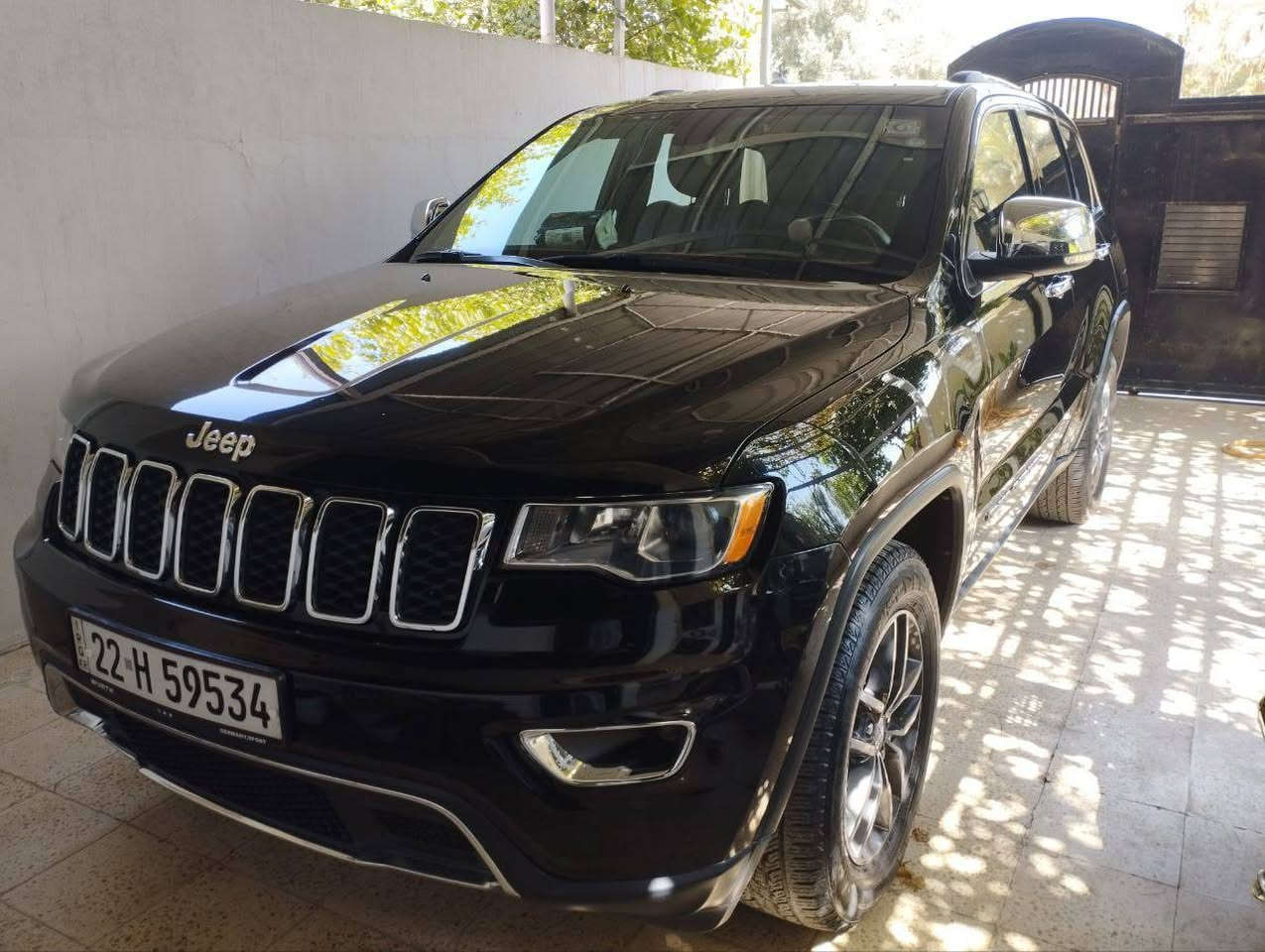 جيب لاريدؤ 2017كلين تايتل فول مواصفات
دبل اكسل
سلايد
اوتو هؤلد
اوتو بريك 
كشن جلد 
اطارات جديده 
بصمه
شاشه كامره
بدون صبغ بدون ضرب 
رقم اربيل بسمي هزه جديد 
رقم جديد عنوان كركوك سعر ٢٣٥ بيه مجال
*********** كركوك, العراق
