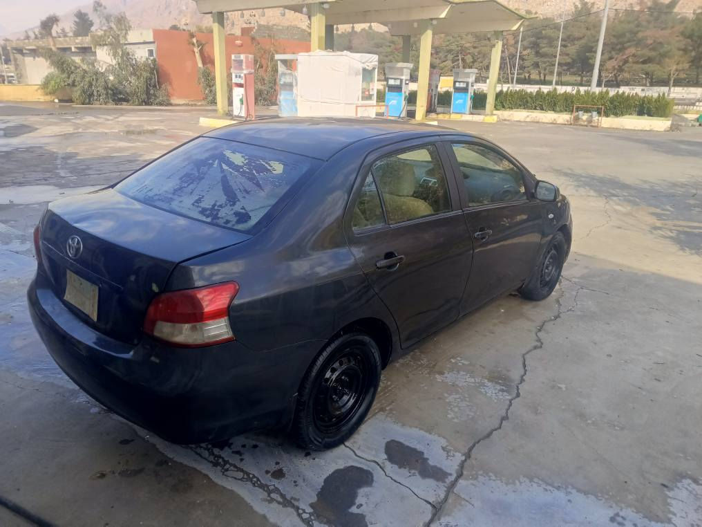 يارس 2008 بڕاوە (ادوات)
گير تؤماتيك دةبل گيچ 
٤جام كارةبا 
گير و مةكينة بةشةرت 
٤تايةى لؤك 
كارةباى و توند و تؤلى بةشةرت 
سعرى ٤٣ مةجال 
شوين رانيه 
***********
*********** رانية, السليمانية
