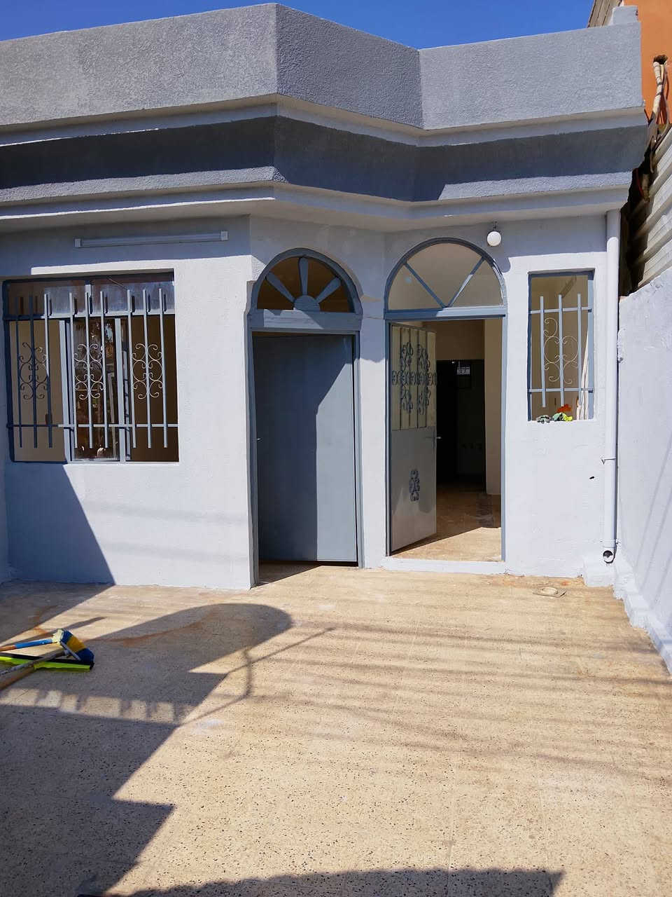 بيت للبيع بحي صدام مدخل الأول بل مربع دهبي يم جامع نورالدين زكي مساحة 100 متر طابق واحد موقعو حيل حلو قريب على سايدين النعيمي وسعر 68مليون للاستفسار مراجعة مكتب عمر للعقار حي السماح الاركان شارع 20 قرب مدرسة الكويتيه 🏡🏡🏡🏡 
*********** ابواياد
***********ابواياد
بنأء واشراف وتنفيذ لدينا كادر كامل
