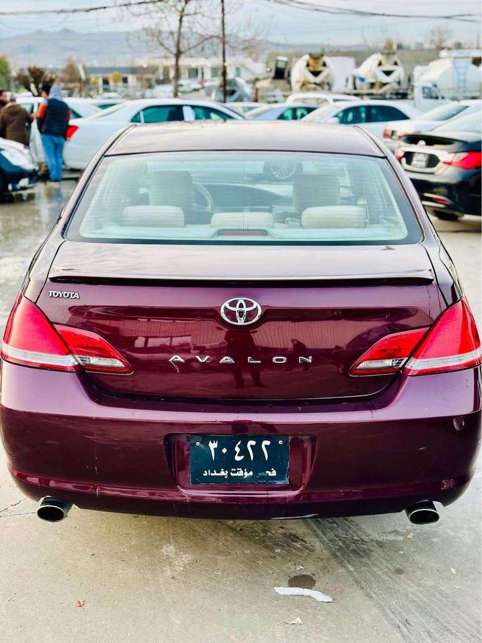 ئەڤەلۆن موس موس 
٢٠٠٩ی ناو زەرد 
گيرو مەکینەی کارەبایی بە شەرت 
سارد و گەرمی مەزبووتە 
دەعم و لێدراوی نیە 
هەمووگیانی بە شەرت 
قفڵی ٦١ گەڵا  
***********
*********** Singapore
