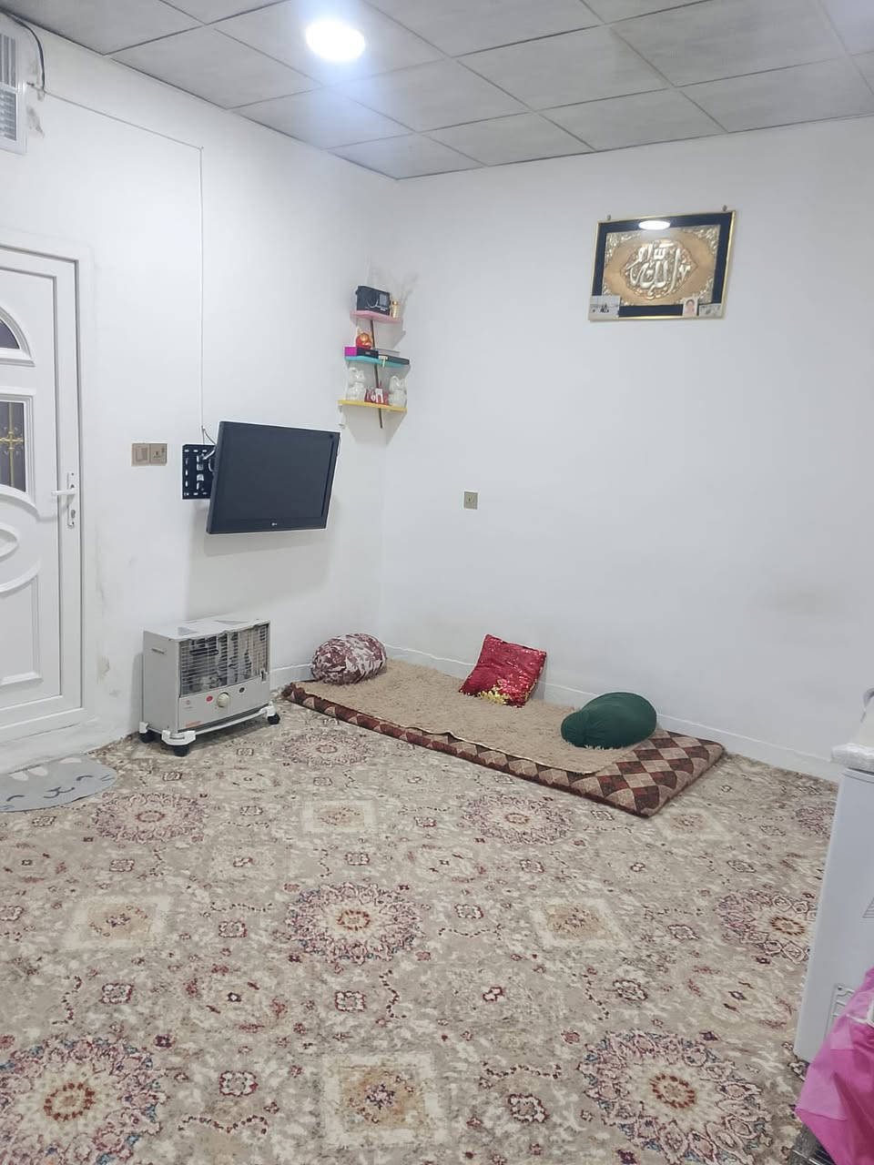 اعلان رقم (662)📢📢📢
————————-
#دارللبیع مساحة 140متر  
#فول سيراميك بناء حدث 
#الموقع كرامة 
#مقابل مركز ثقافي
#استفسار
*********** واتساب📲
***********
_____________________
 سێ خانوو بۆ فڕۆشتن 140مەتر 
فول کاشی و بینایی نوێیە
شوێن کەرامە
بەرامبەر سەنتەر ڕۆشنبیری
*********** واتساب📲
***********
