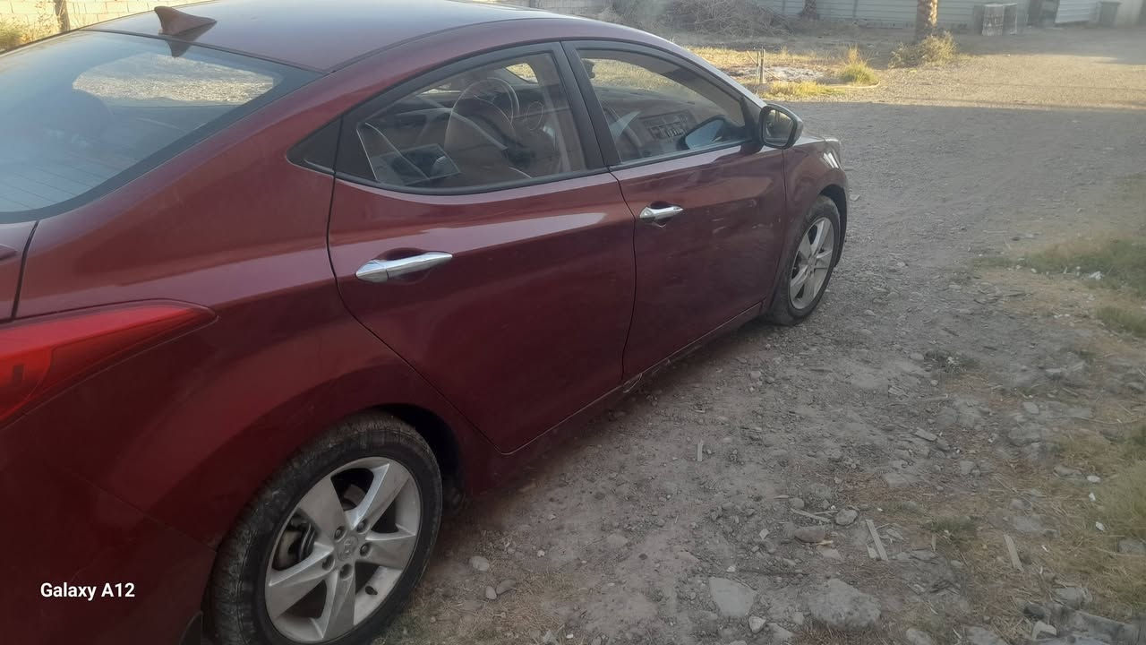 اسلام عليكم 
النترا مظلع وارد أمريكي حادثه جاملغ وبنيد بدون دواخل 
موديل 2013 
قطع صبغ تلاثه
كير محرك وصدر مكفول تبريد ثلج  تدفئه
السعر 100$ شده وبي مجال تعال وهلا بيك 
عنواني بغداد التاجي 
رقمي 
***********
